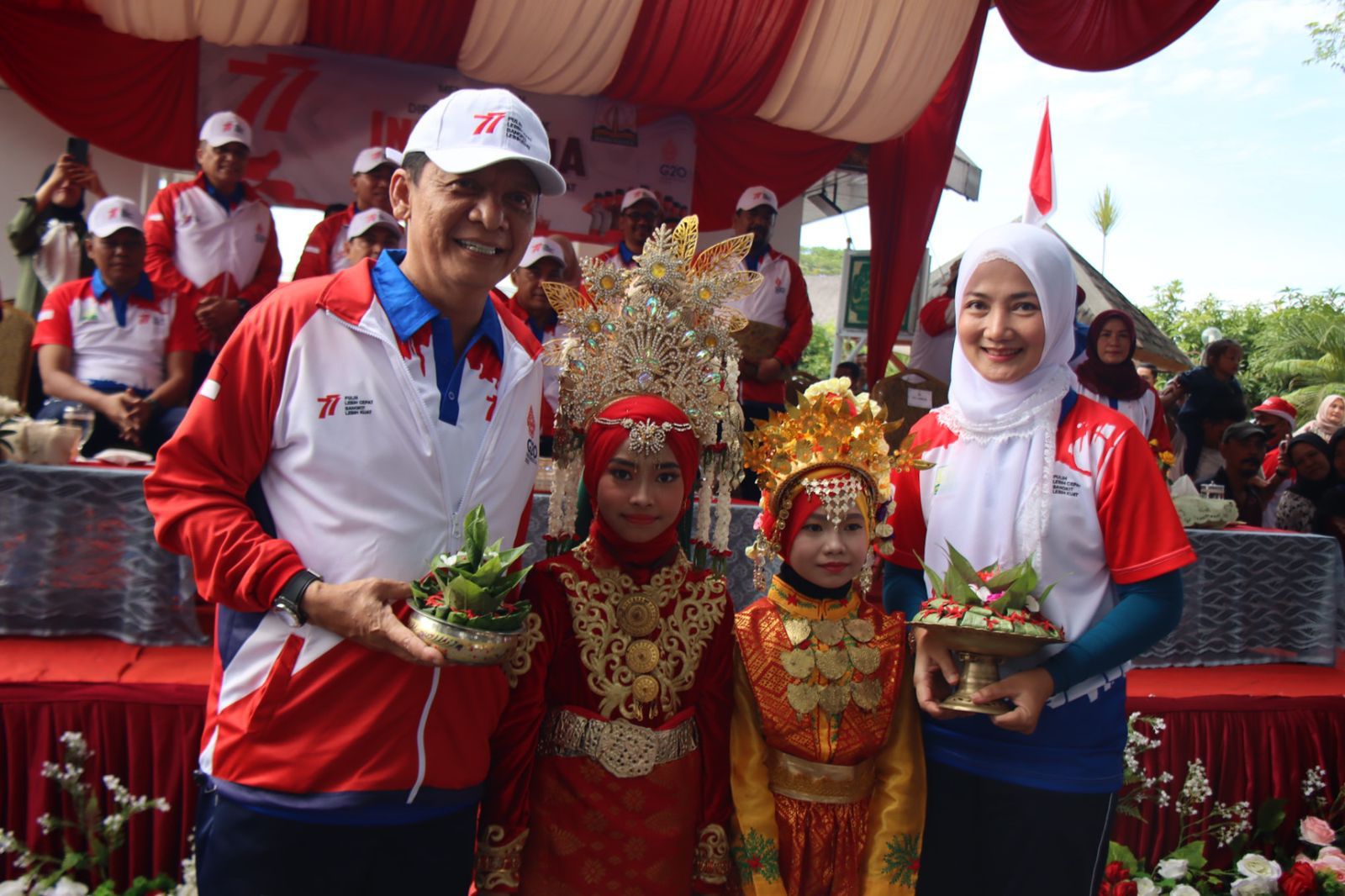 Kapolda Aceh Sambut Peserta Pawai Budaya dan Karnaval HUT Kemerdekaan 1 IMG 20220818 WA0038