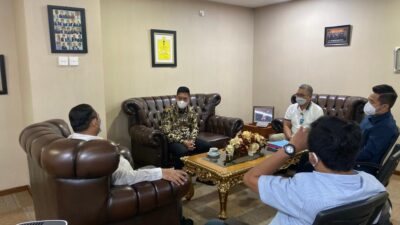 Menanggapi Kelangkaan BBM Bersubsidi, Wabup Lingga Sambangi BPH Migas