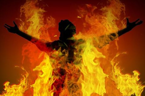 Begini Kronologi Remaja Dibakar Hidup-hidup di Bengkulu 1 kronologis remaja dibakar hidup-hidup