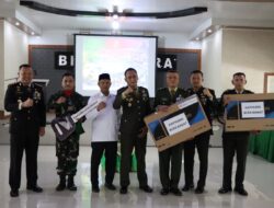Peringati HUT TNI ke-77, Kapolres Aceh Barat Beri Hadiah