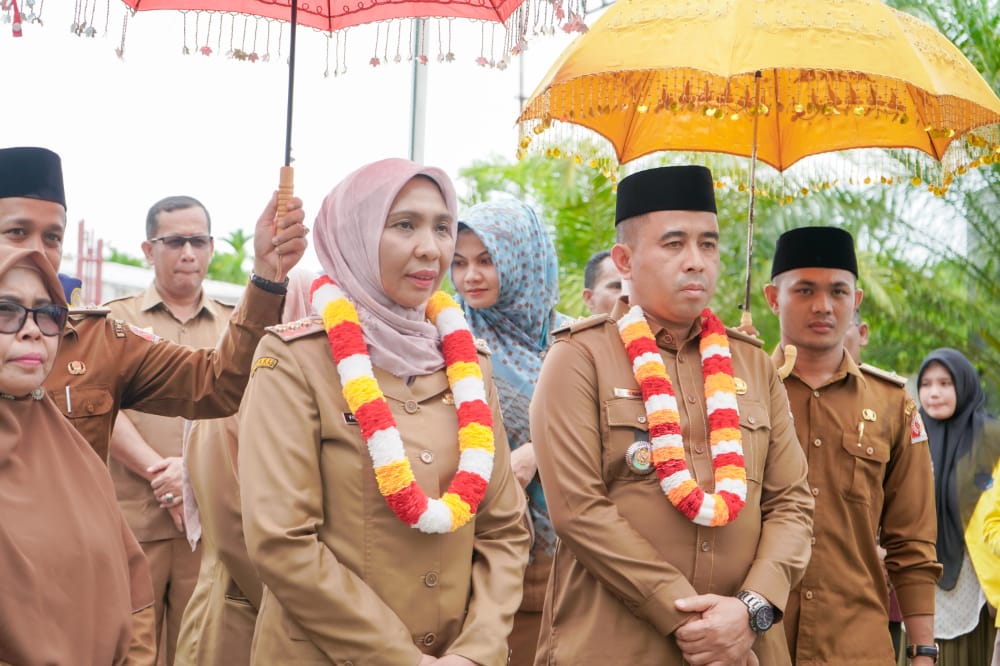 Lakukan Sertijab Camat Suka Makmue, Ini Pesan Pj Bupati Nagan Raya 1 WhatsApp Image 2022 10 18 at 16.52.40