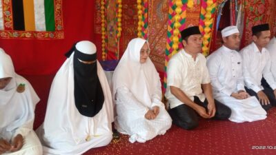 Walikota Subulussalam Lepas Kepala Sekolah, Komite dan Guru yang Berprestasi Laksanakan Ibadah Umrah 3 WhatsApp Image 2022 10 23 at 17.39.05