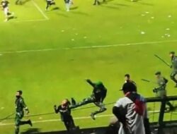 Pengasuh Pondok Qodiriyah, Janhan Saling Menyalahkan Soal Tragedi Kanjuruhan