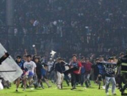 Gubernur Jawa Timur: Korban Dalam Tragedi Stadion Kanjuruhan Akan Diberikan Santunan