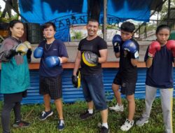 Salah Satu Personel Satuan Samapta Polres Simeulue Jadi Pelatih Tinju Profesional