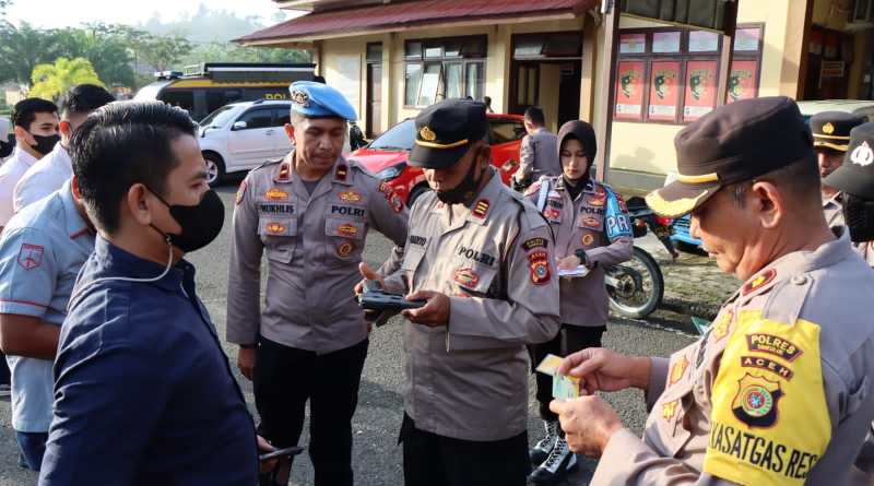 Polres Simeulue Lakukan Pemeriksaan Rutin Senjata Api yang Digunakan Personel 1 IMG 20230118 WA0001
