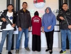 Seorang Wanita Pengedar Narkoba Jenis Sabu Berhasil Diamankan Polisi