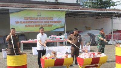 Kajari Jakbar Musnahkan Narkotika, Berikut Jenisnya 4 IMG 20230216 WA0039 768x512 1