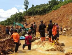 Dalam Pencarian Keuchik Gampong Gunong Nagan, Danyon C Pelopor Sat Brimob Polda Aceh Kerahkan Puluhan Personel