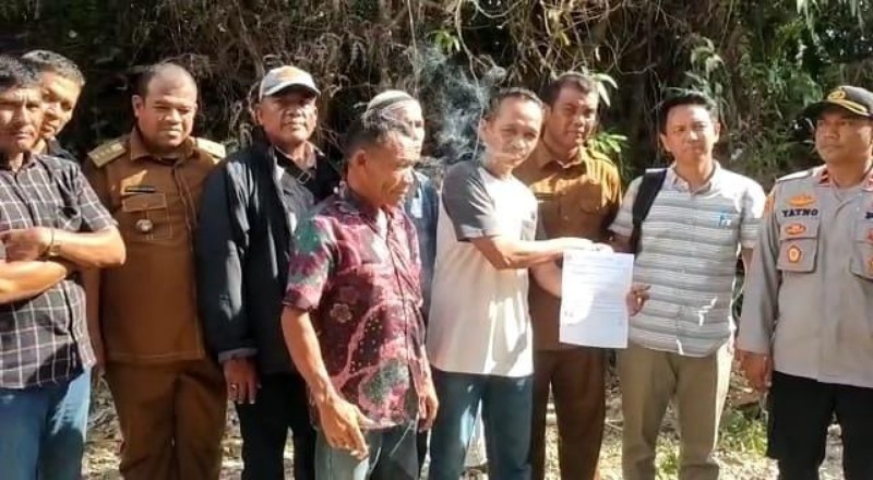 Selama 2 Hari Warga Dusun Bukit Setia Blokade Jalan Babah Dua, Ini Penyebabnya 1 Warga