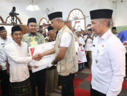 Serahkan Bantuan PLTS untuk Ponpes di Kudus, Ini Kata Ganjar Pranowo