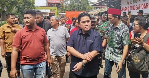 Terkait Tragedi Plumpang, Menteri BUMN Gelar Rapat Dengan Pertamina Sore Ini 1 Menteri BUMN kunjungan lokasi tragedi Plumpang