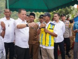 Pj Gubernur Aceh Tinjau Pembangunan Pengaman Pantai di Aceh Selatan