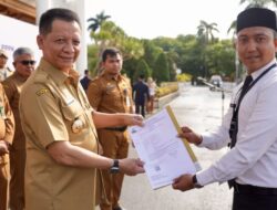 PJ Gubernur Aceh Resmi Serahkan Surat Keputusan (SK) PPPK Tenaga Kesehatan