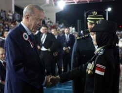 Dari 87 Peserta Didik, Satu Diantaranya Polwan Dari Polda Kepri Yang Diwisuda Presiden Turki