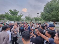 Kapolda Sumbar Pastikan Anggotanya Tak Pijak Tempat Ibadah di Masjid Raya