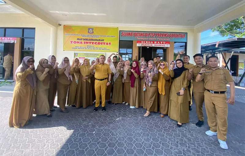 Antisipasi Pemilu 2024, ASN Provinsi Gorontalo Bersumpah untuk Netral 1 gorontalo