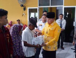 Gubernur Bengkulu Bagikan Bantuan Beasiswa bagi Mahasiswa dan Pelajar