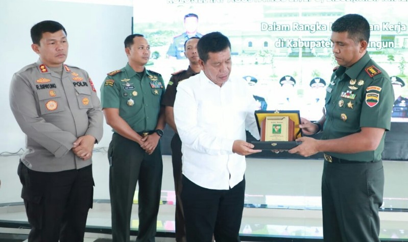 Bupati Simalungun