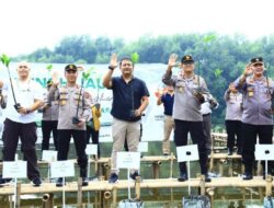 Peringati HUT Ke-72 Humas, Polri  Lakukan Penanaman Mangrove