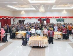 Gubernur Serahkan Penghargaan Kepada Koperasi Berprestasi Tingkat Provinsi Riau, Ini Tujuannya 