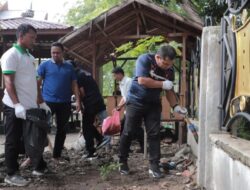 ASN Aceh Besar Bersihkan Anjungan Sambut PKA ke-8