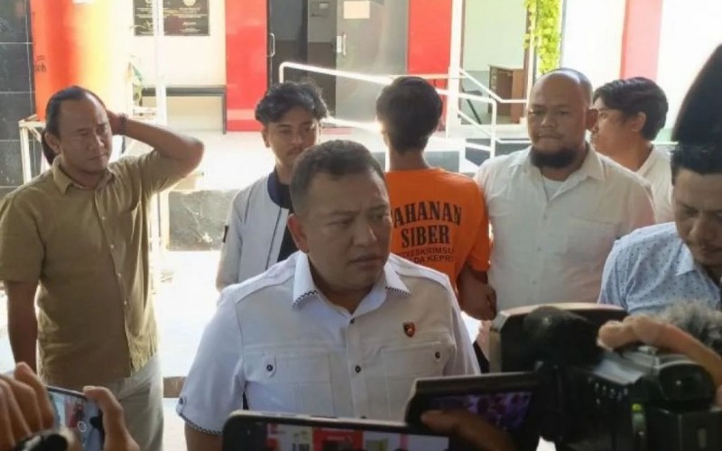 Tersangka Penyebar Video Asusila Mahasiswi Ditangkap Polda Kepri 1 Polda Kepri