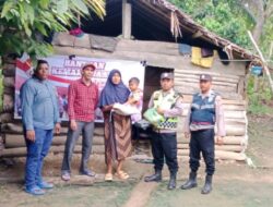 Kapolsek Pantee Bidari Polres Aceh Timur Bantu Warga Kurang Mampu
