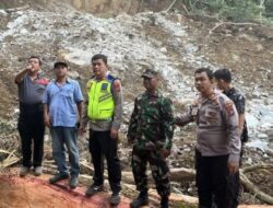 Kapolres Simalungun dan Bupati Tinjau Longsor di Nagori Durian Banggal
