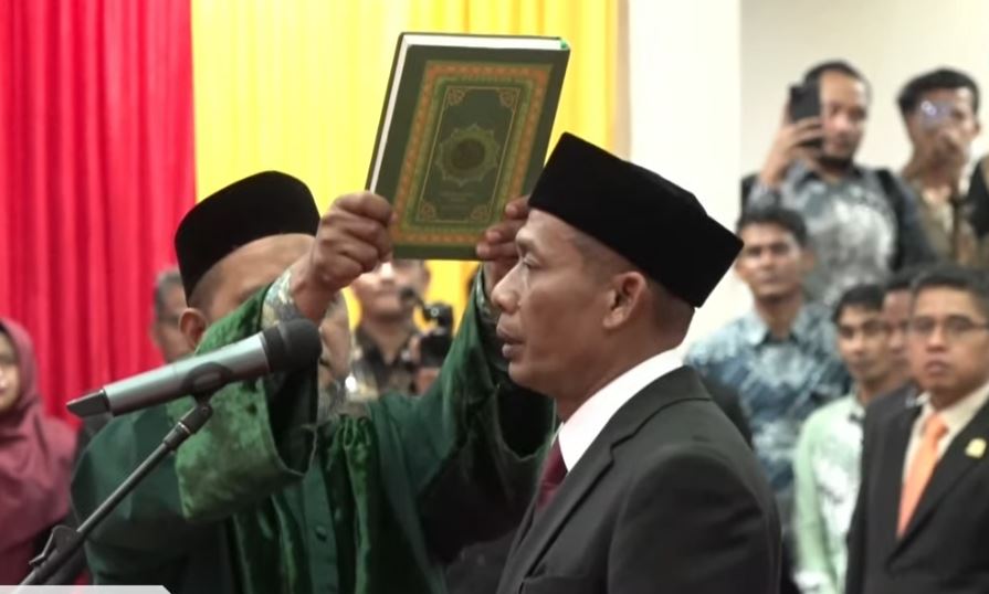 Sah, Zulfadli Resmi Jadi Ketua DPRA Gantikan Pon Yaya