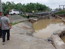 Jembatan Peuribu Aceh Barat Mulai Amblas, DPRA Minta Pihak Balai Serius Tangani