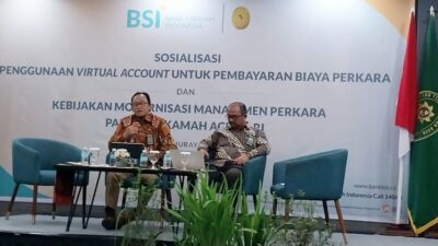 Panitera Mahkamah Agung RI, Dr H Ridwan Mansyur, SH MH, didampingi Sekretaris Kepaniteraan MA RI, Dr Iyus Suryana, SH, MH melakukan sosialisasi penggunaan virtual account untuk pembayaran biaya perkara dan kebijakan modernisasi manajemen perkara pada Mahkamah Agung RI.