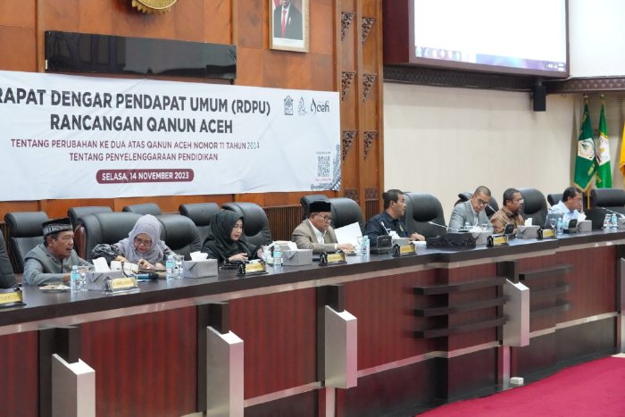 Komisi VI DPRA Gelar RDPU Tentang Qanun Aceh nomor 11 tahun 2014 Dengan Syariat Islam 1 dpra