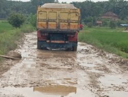 Warga Desak Polres Lampung Tengah Tangkap Pemilik Tambang Pasir Ilegal, dan Polres Pringsewu Amankan Truk Pasir Perusak Jalan 2 IMG 20240206 100424 copy 640x480 2