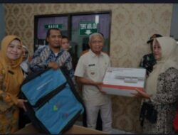 Bupati Asahan Serahkan Bantuan Alat Kesehatan di UPTD Pulau Rakyat