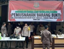 Kejari Aceh Timur Musnahkan 107 Barang Bukti