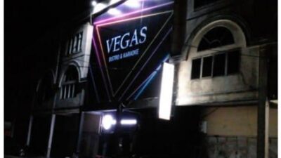 Gedung Vegas Bistro dan Karaoke yang Berada di Komplek Graha Kisaran