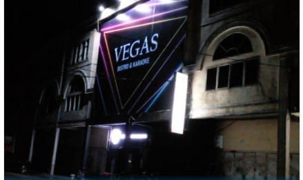 Gedung Vegas Bistro dan Karaoke yang Berada di Komplek Graha Kisaran
