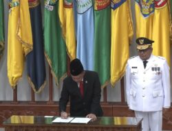 Mendagri Resmi Lantik Bustami Hamzah sebagai Pj Gubernur Aceh
