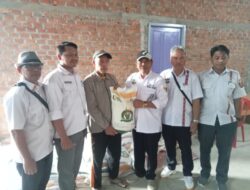 Pekon Mutar Alam Bagikan Bantuan Beras Kepada 353 KPM