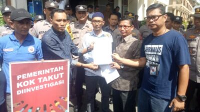 Tolak RUU Penyiaran, Wartawan Kota Langsa Gelar Aksi Damai 5 Wartawan