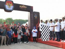 Lepas Peserta Jalan Sehat Pilkada Aceh, Pj Gubernur Ajak Kawal Pilkada Agar Benar benar Demokratris