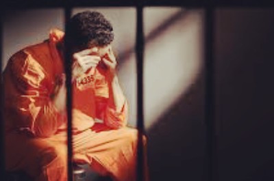 Pelaku rudapaksa anak balita setelah divonis hukuman kurungan penjara. (Foto:hariandaerah.com/dok.ilustrasi)