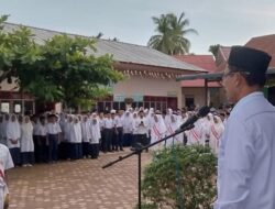 Kasi Penmad Kemenag Aceh Utara Jadi Pembina Upacara di MTsN 4 Aceh Utara