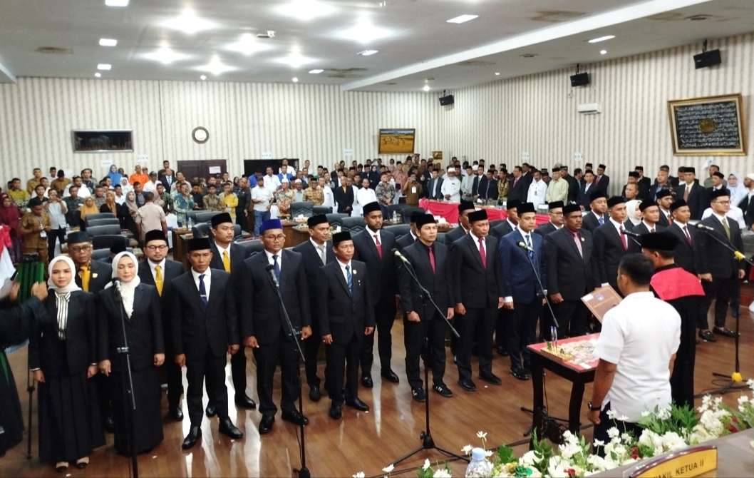 25 Anggota DPR Kota Langsa Periode 2024-2029 Dilantik 1 IMG 20240902 154825