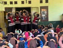 Polwan Polda Banten Peduli Pendidikan Lewat Bercerita dan Menggambar