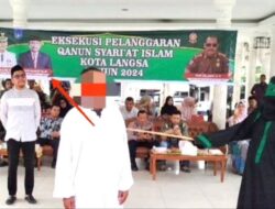 Spanduk Hukuman Cambuk Masih Bergambar Said Mahdum, Kredibilitas Satpol PP-WH Langsa Dipertanyakan