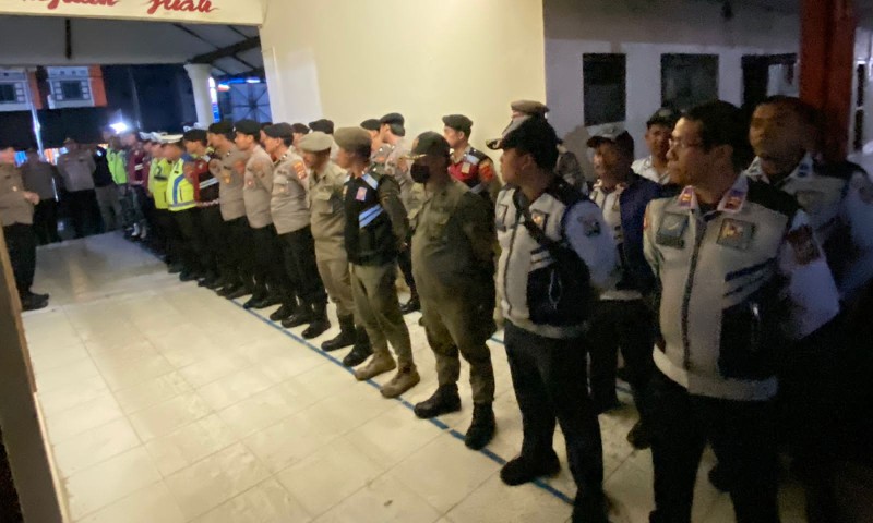 Polres Tanah Karo dan Instansi Terkait Gelar Patroli Skala Besar Jelang Pilkada 2024 1 WhatsApp Image 2024 11 26 at 15.03.47
