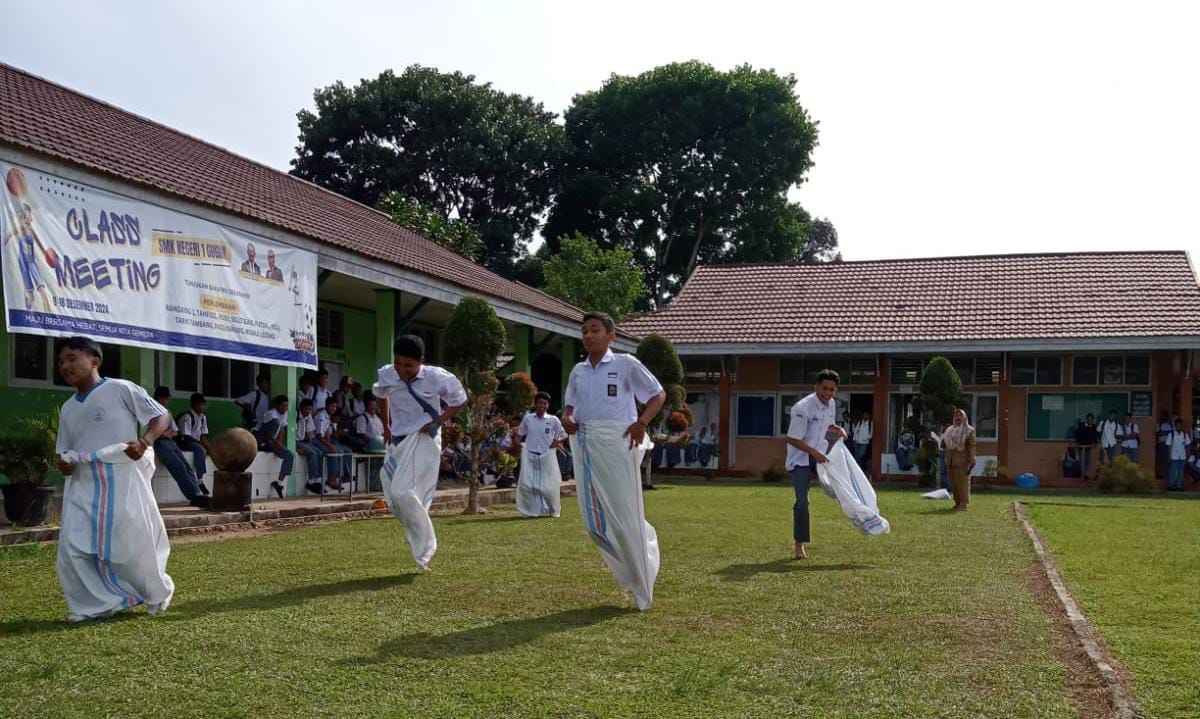 SMK Negeri 1 Guguak Gelar Class Meeting dengan Meriah 1 WhatsApp Image 2024 12 18 at 17.44.27 11zon