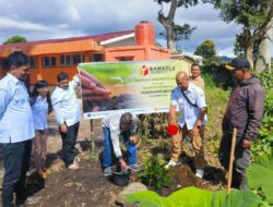 Bawaslu Karo Tanam Pohon Integritas sebagai Simbol Kejujuran dan Komitmen Pemilu Berkeadilan
